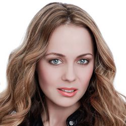 MAREIKE E.