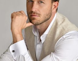 JANNIK R.