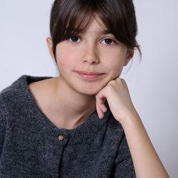 MIA ELIF