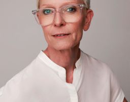 CLAUDIA B.