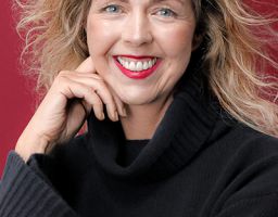 ANJA KÜ