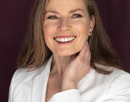SUSANNE R.