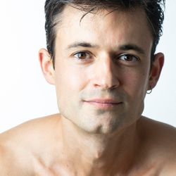 LUKAS BA.